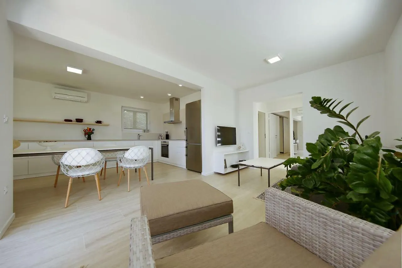 פריבלאקה Valadar Apartments
