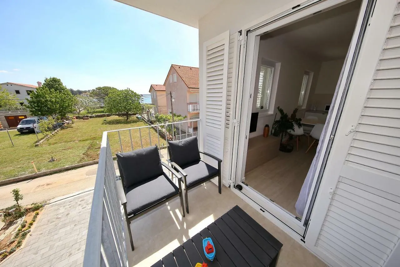 פריבלאקה Valadar Apartments קרואטיה